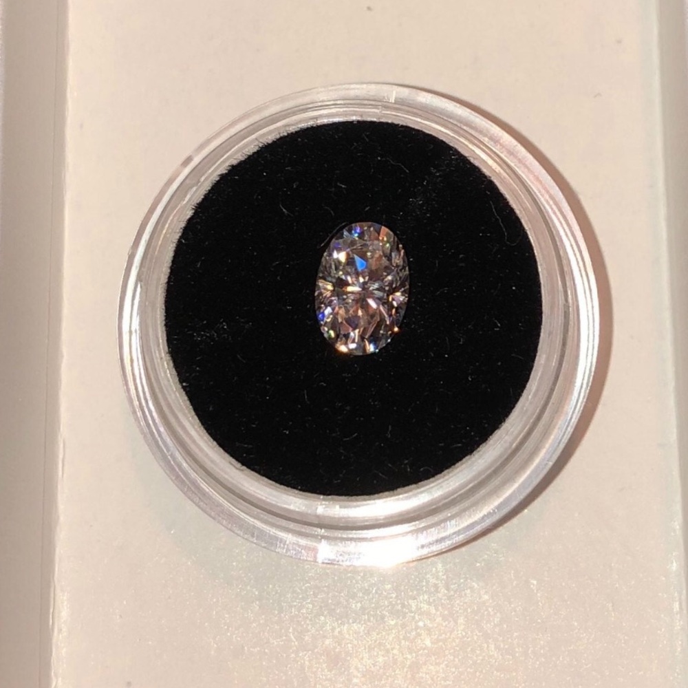 Oval Brilliant Zen Moissanite 14k Yellow Gold Ring (1.36ct) 8x5.5 EF VVS